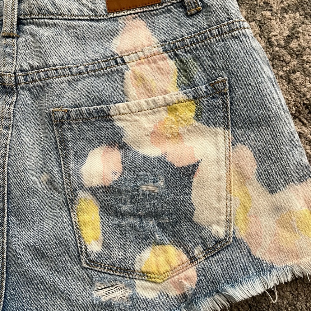 Urban Outfitters BDG High Rise Bleached Out Denim Shorts - Picture 7 of 12